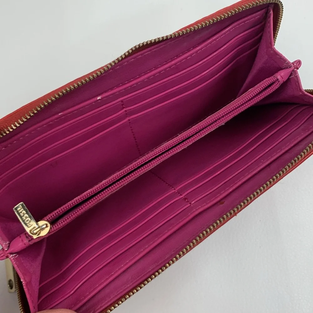Fossil Red Leather Wallet Gold Zip Around Pink lined Slip pockets Cards Cash